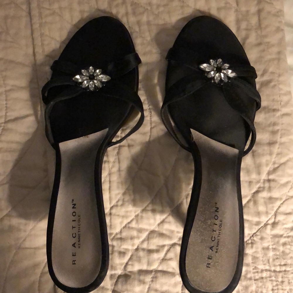 Black Reaction by Kenneth Cole black 2” heel mules